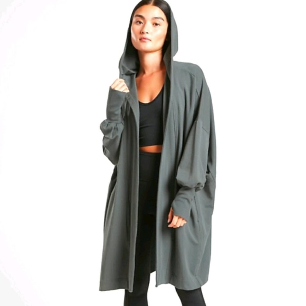 Athleta Mantra Bali Green Hooded Oversized Wrap